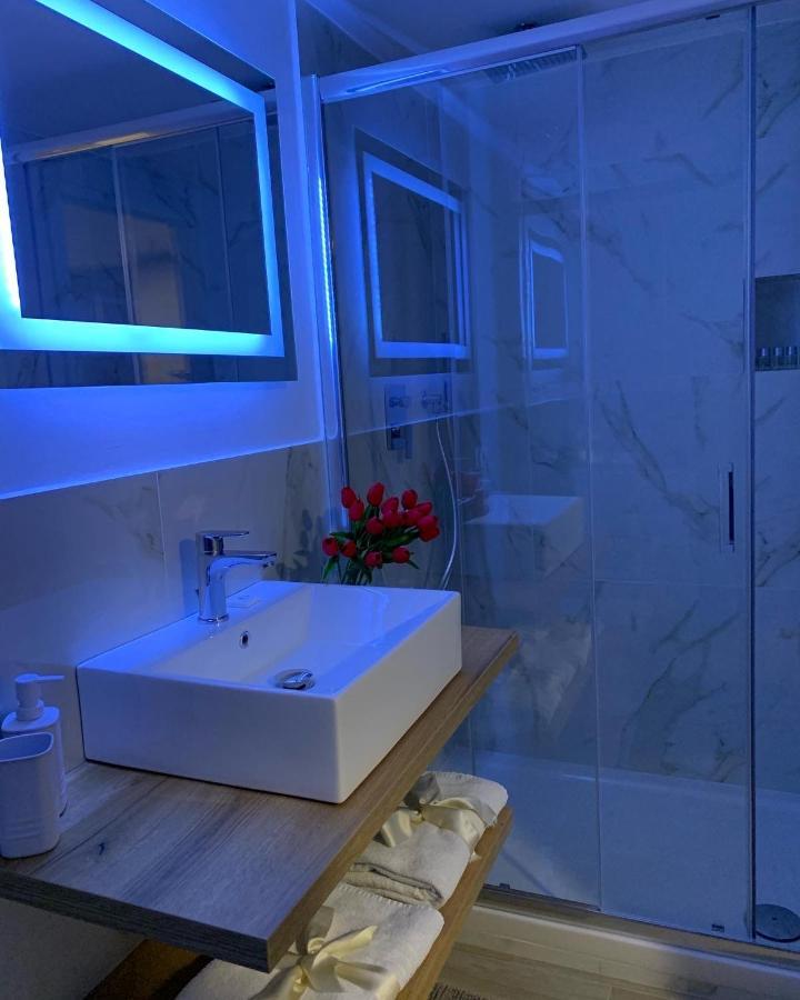 Reginella Duomo Apartment Napoli Esterno foto